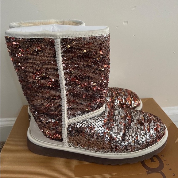 Champagne Sparkle Ugg Boots - Picture 3 of 4
